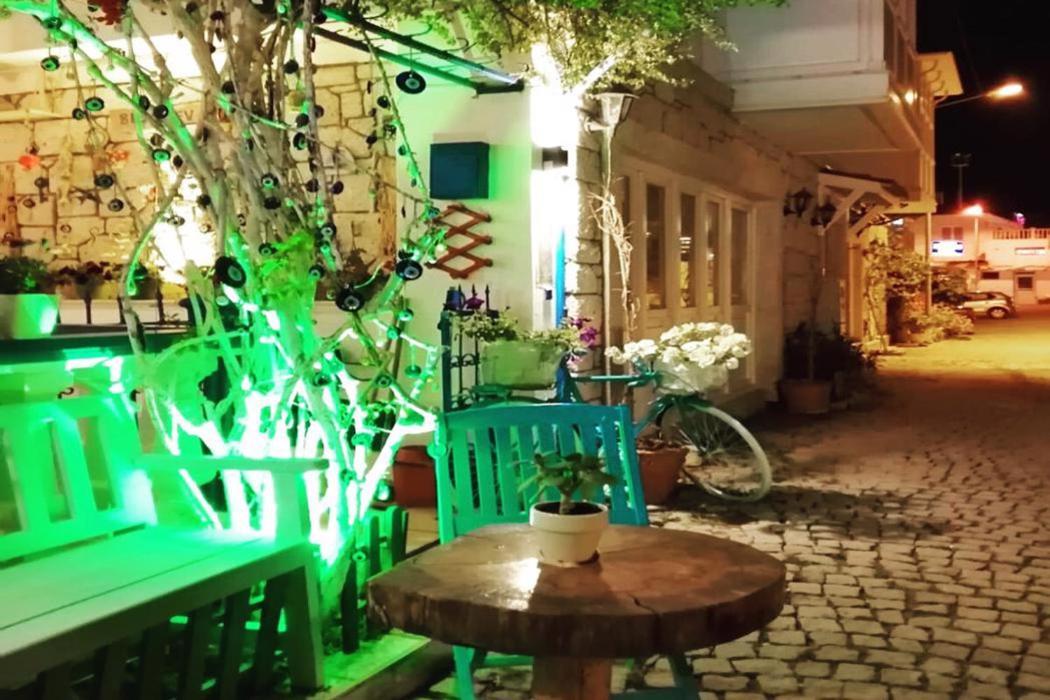 Beyaz Ev Hotel Alaçatı Exterior foto