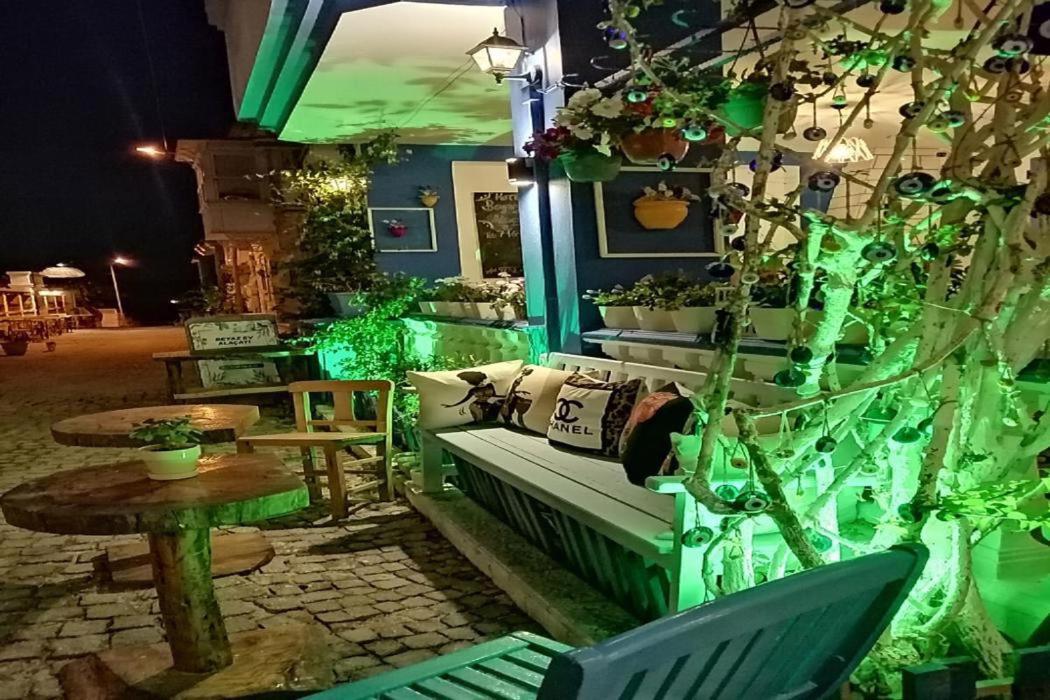 Beyaz Ev Hotel Alaçatı Exterior foto